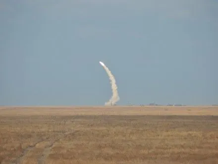Ракетные испытания на юге Украины заставили Москву "немного понервничать" - Президент
