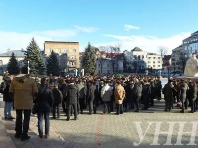 В Івано-Франківську ветерани МВС та ЗСУ розпочали акцію протесту