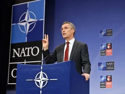 НАТО заявляє про готовність посилити військову присутність на сході Європи
