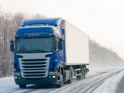 Движение грузовиков ограничили также в Житомирской области