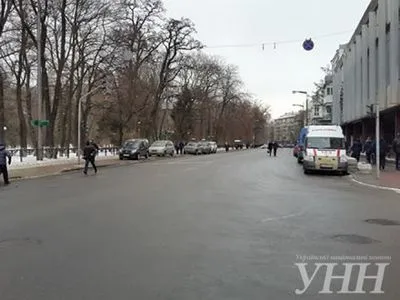 Движение транспорта ограничено на улице Грушевского в Киеве