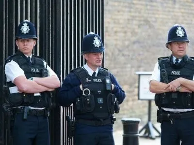 Более 300 британских полицейских уличили в сексуальных домогательствах