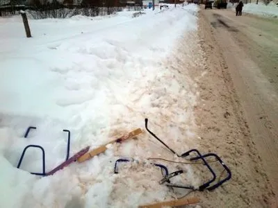Двоє дітей з санками потрапили в ДТП у Києві