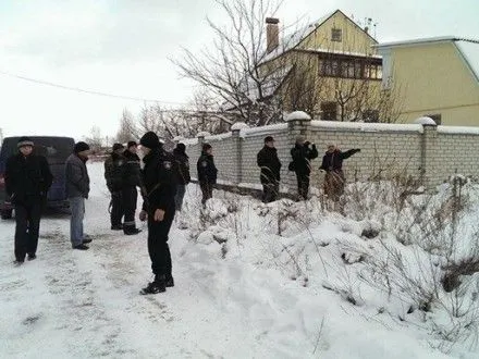 Полиция задержала восемь подозреваемых по делу стрельбы в Княжичах