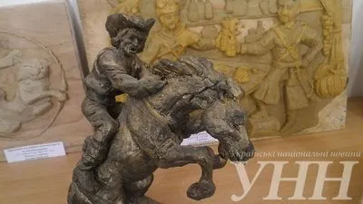 Историю художественной школы Кропивницкого показали в пластилиновой скульптуре