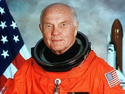 Умер первый американский астронавт, совершивший орбитальный полет