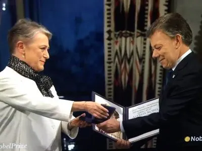 Президенту Колумбии вручили Нобелевскую премию мира