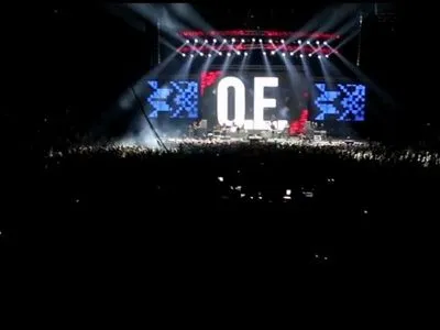 Группа "Океан Эльзы" на концерте в Минске посвятила песню журналисту П.Шеремету