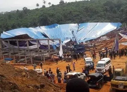 Внаслідок обвалу даху у церкві в Нігерії загинуло 160 людей