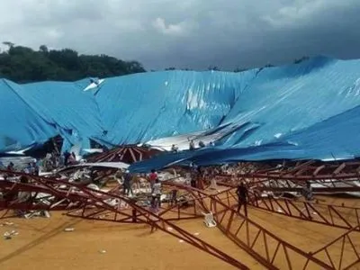 Из-за обвала церкви в Нигерии погибли 60 человек
