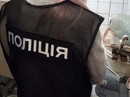 У багатоповерхівці Києва поліція знайшла рештки людських тіл