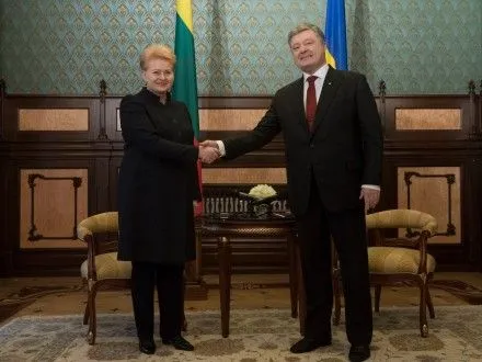 П.Порошенко поблагодарил Д.Грибаускайте за личное внимание к Украине