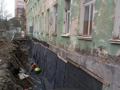Реконструкцию помещения под Апелляционный суд Ровенской области завершат до конца 2017 г.