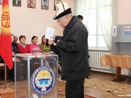 mayzhe-80-gromadyan-kirgiziyi-pidtrimali-referendum-pro-popravki-do-konstitutsiyi