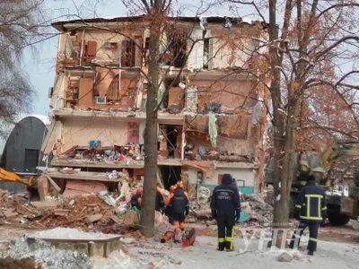 Горсовет Чернигова выделит средства пострадавшим семьям из-за обвала дома в Чернигове