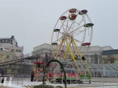 На Михайловской площади Киева установят колесо обозрения