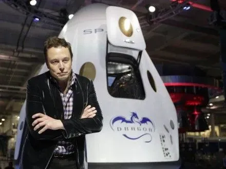 SpaceX перенесла запуск корабля Dragon з екіпажем на борту на 2018 рік