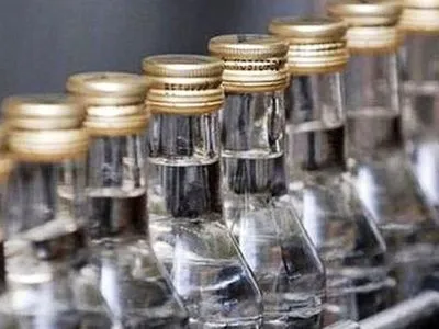 Підпільний цех фальсифікованого алкоголю викрили у Харкові
