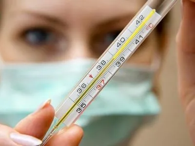 Більше 90 людей госпіталізували в Києві за два дні через грип та ГРВІ