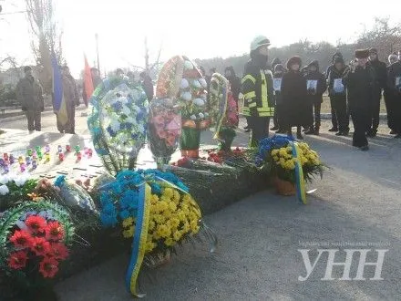 Жертв Чорнобиля вшанували у Кропивницькому покладанням квітів