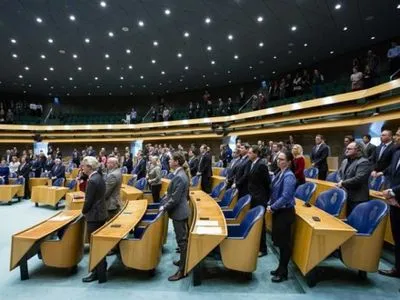 Парламенту Нидерландов понадобится несколько недель на принятие решения по Украине