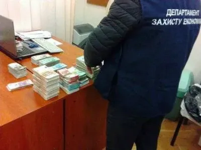Работу двух нелегальных обменников разоблачили во Львовской области