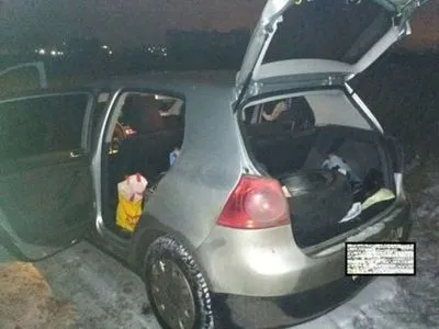 П'яний чоловік вночі обстріляв автівку в Білогородці