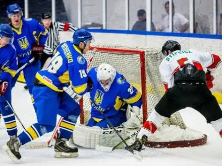 Украина потерпела второе поражение на молодежном чемпионате мира по хоккею