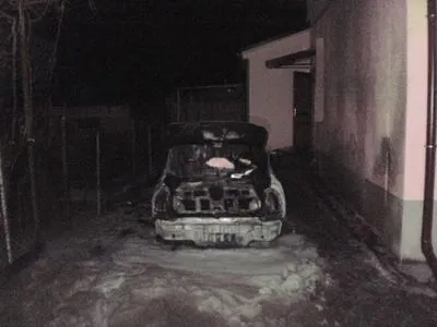 Ночью сожгли автомобиль работницы Ужгородского горсовета