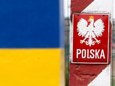На границе с Польшей образовались очереди почти из 1,1 тыс. автомобилей - ГПСУ