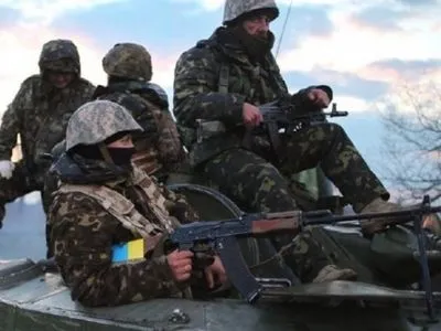 Минулої доби в зоні АТО двоє українських військових зазнали поранень