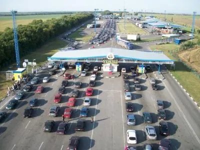 На границе с Польшей в очередях застряли более 1,1 тыс. автомобилей