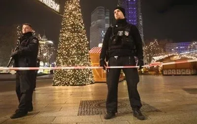 Из-за угрозы терактов в Европе украинцев призвали быть бдительными во время новогодних путешествий