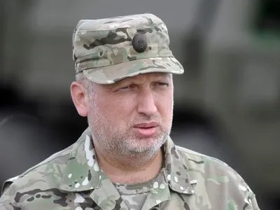 А.Турчинов провел совещание с военными на Светлодарской дуге