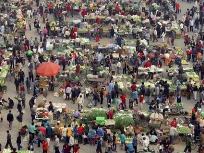 Четверо осіб в Пекіні загинули через наїзд мікроавтобуса на натовп людей