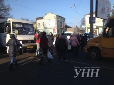 Жители общежития перекрыли центральную дорогу Ровно