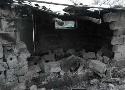 В результате обстрела боевиков в Авдеевке поврежден  дом