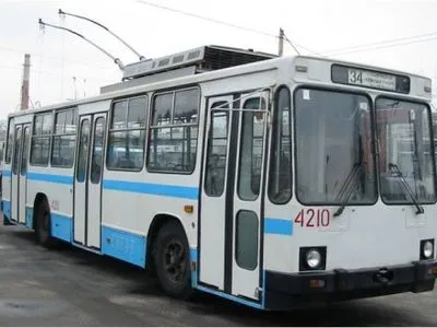Движение некоторых троллейбусов приостановят в Днепре на три дня