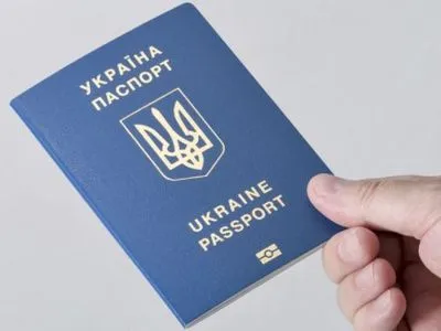 С момента аннексии крымчане получили 53 тыс загранпаспортов на материковой Украине
