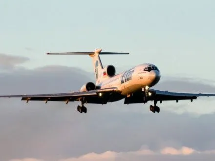 Самолет с 91 человеком на борту исчез с радаров РФ