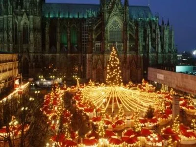Западные христиане начали празднование Рождества
