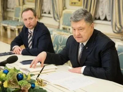 П.Порошенко: видатки оборону України у Держбюджеті-2017 становлять 5,2% від ВВП
