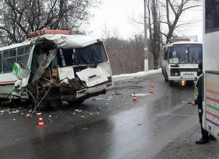 Два автобуси зіткнулись у Слов'янську, постраждав пасажир