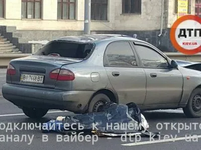 В Києві автомобіль на смерть збив студента КПІ
