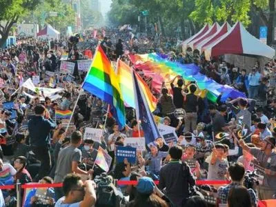 Столкновения полиции и противников легализации однополых браков произошли в Тайване