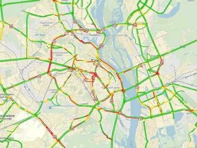 Автомобильные пробки в Киеве достигли девяти баллов