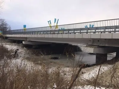 Уничтоженный боевиками мост в окрестностях Сиверска отстроили - П.Жебривский
