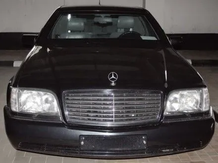 В Германии на продажу выставили бронированный Mercedes Путина