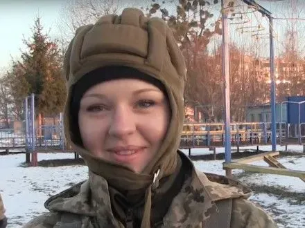 Мінооборони опублікувало відео підготовки першої жіночої групи ВДВ