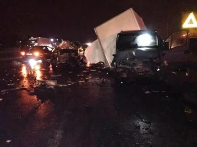 Трое водителей пострадали в результате ДТП в Киевской области